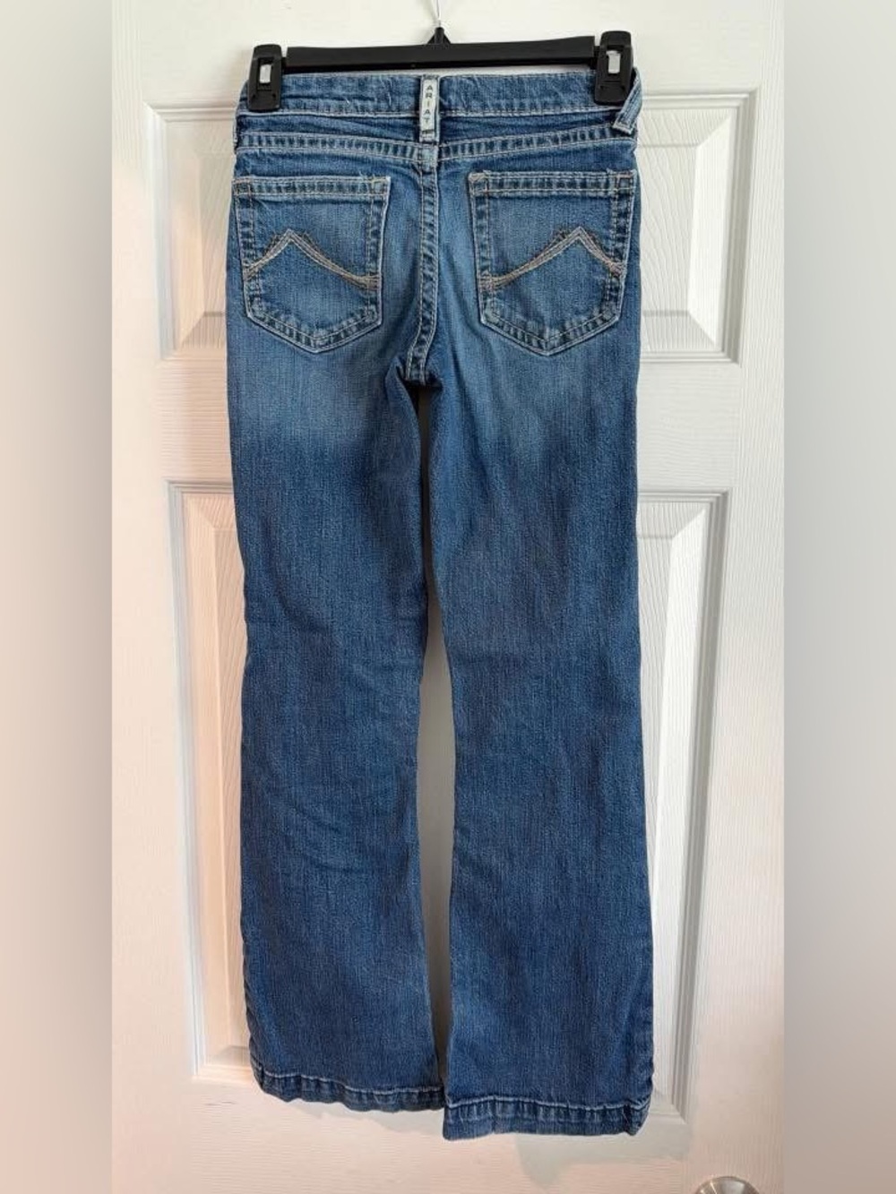 Girls Ariat size 12